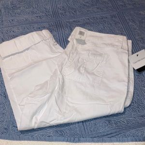 Woman’s Calvin Klein capri paints, size 10 NWT